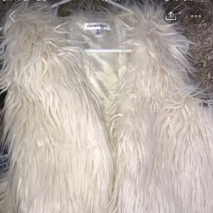 Fur vest